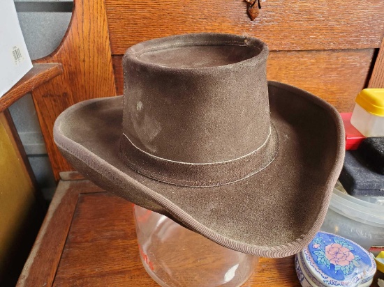 Awesome Suede Hat, Skully By Henschel Brown, Med. 3.25" Brim