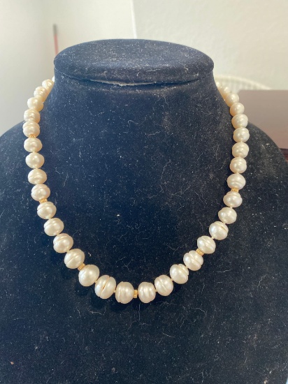 Stunning 14k gold and 9-12mm pearl necklace