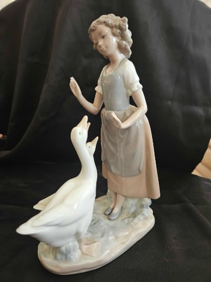 TEACHING THE GEESE LARGE NAO BY LLADRO FIGURE signed and numbered