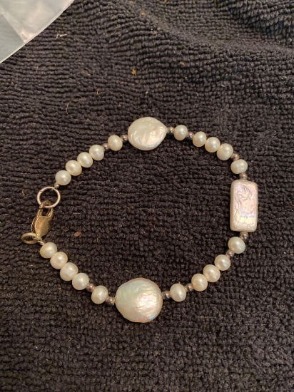 Pretty Sterling silver and pearl geometric bracelet