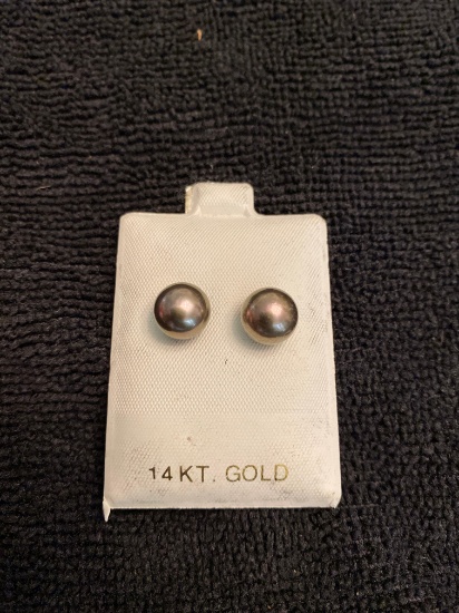 14kt white gold black Pearl earrings set