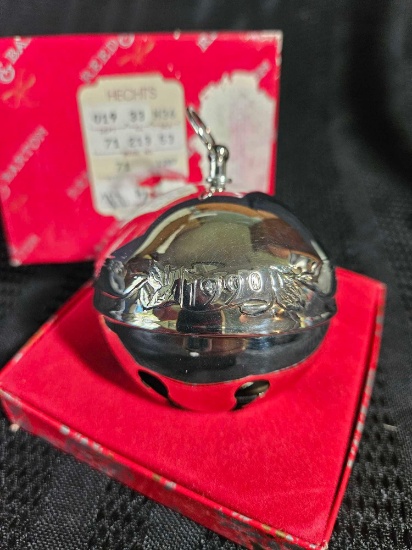 VINTAGE REED & BARTON Christmas Jingle Bell