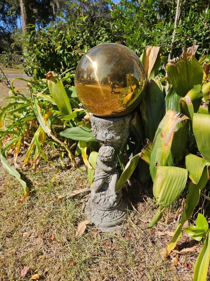 Decorative Lawn statue with large glass mirror ball topper