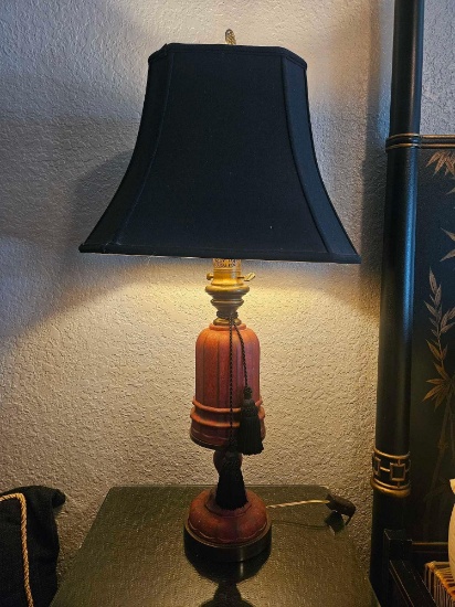 1 of 2 MATCHING BEAUTIFUL ORIENTAL STYLE TABLE LAMP, HEAVY, WITH ASIAN FINIALS