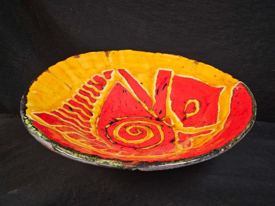 EXTREMELY VIBRANT POTTERY ART BOWL, SIGNED BY ARTIST