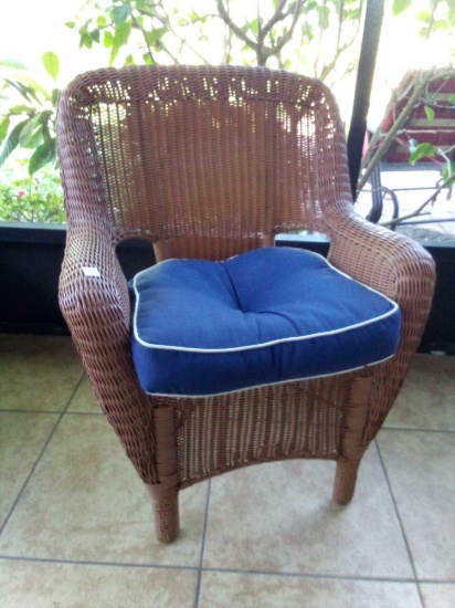 Hampton Bay Wicker Patio Chair with Navy Blue Cushion