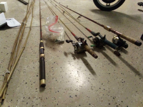 ATTENTION FISHERMAN! GREAT GROUP OF VINTAGE RODS AND REELS! TAKE A LOOK! CORK