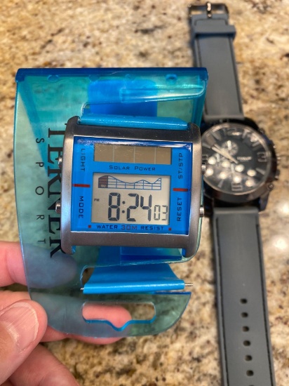 2 large mens wristwatches