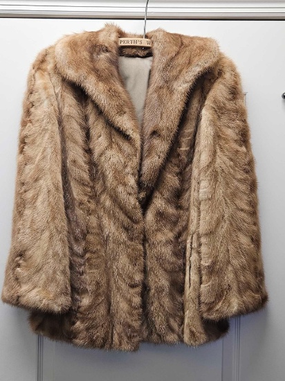 GORGEOUS Rae's FursTHUNDER SAVY, ONTARIO, MINK? RABBIT? FUR COAT