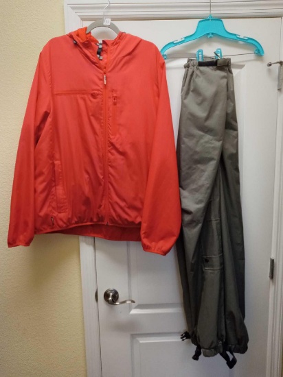 BAUBAX Men's Red Windbreaker XXL & Wet Skins Cargo Pant XXL