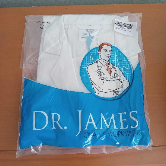 NEW Dr. James Unisex White Polycotton Lab Coat M