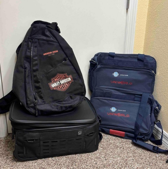 Kuryakyn Porter Trunk Bag, Weather Resistant Motorcycle Travel Bag, Harley Davidson Travel Sling,