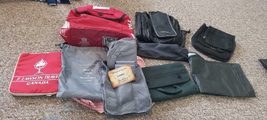 BAGS TOTES GROUPING including CANADA THERMAL TOTE