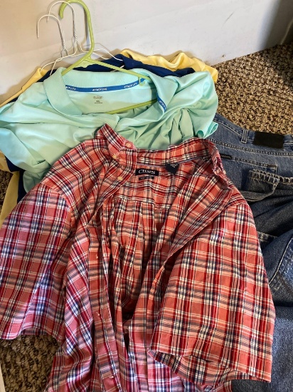 Mens Clothing Inc 3 Pairs of Harley Davidson Jeans and 4 shirts