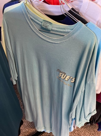 15 assorted T-shirts including branded