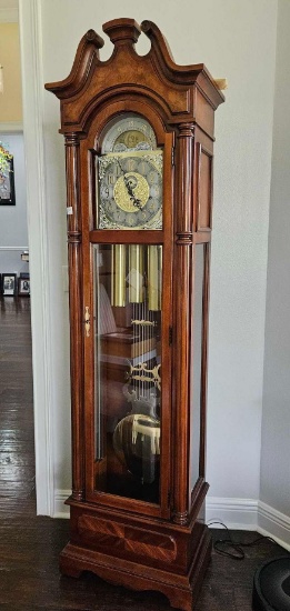 Craftline Industries Grandfather Clock with Key