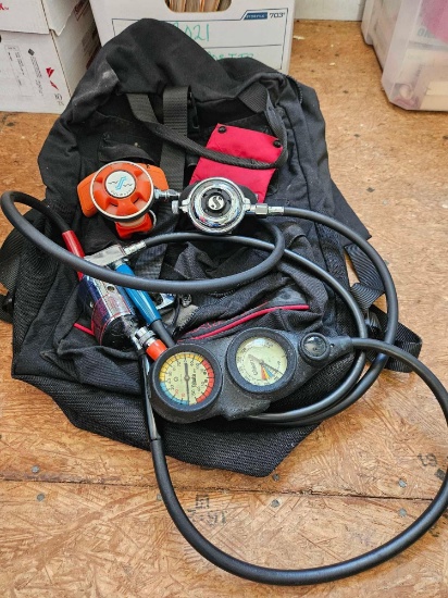 Scubapro dive regulator with scuba pro bag