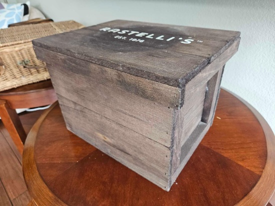 Rastelli's Wooden Crate/Box