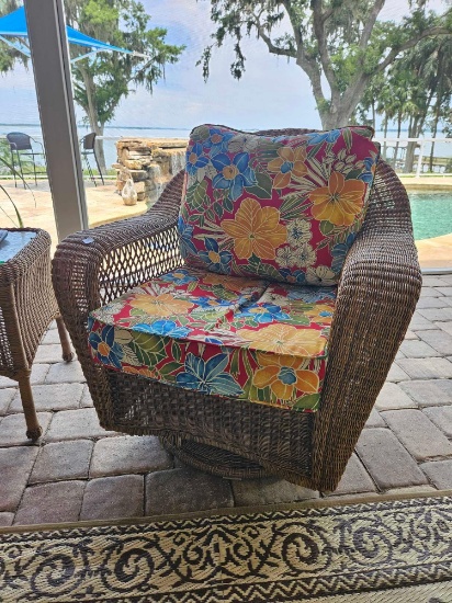 (1 of 2) Beautiful! Outdoor Wicker Patio Rocker Glider Chair