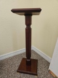 Bombay Company?Mahogany Wood Pedestal Plant Fern Stand with Gold-tone Brass? Feet