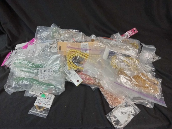 5 LBS OF CRAFT BEADS, JEWELRY NECKLACES, SUPPLES