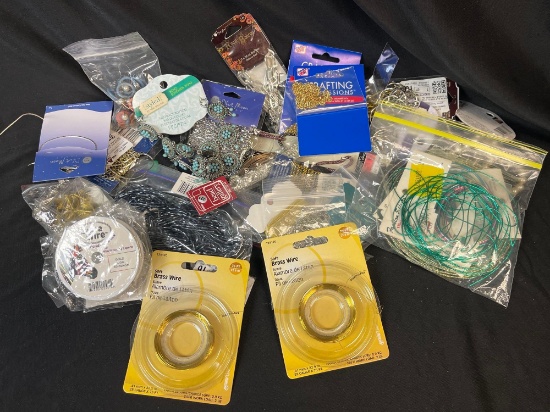 LBS OF CRAFT BEADS, JEWELRY NECKLACES, SUPPLIES