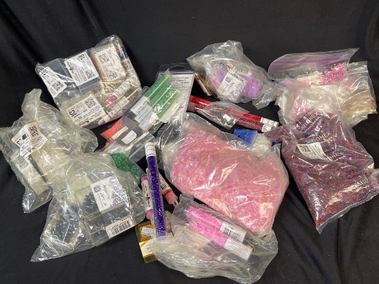 5 LBS OF CRAFT BEADS, JEWELRY NECKLACES, SUPPLIES