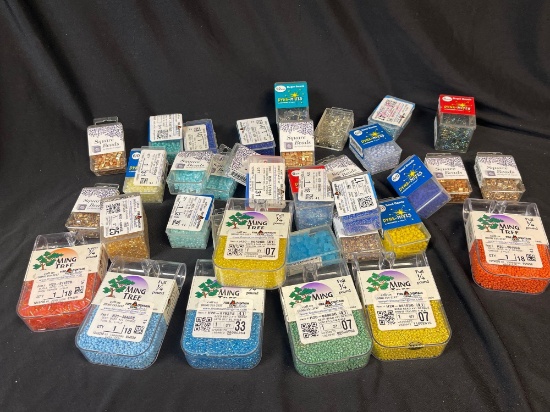 5 LBS OF CRAFT BEADS, JEWELRY NECKLACES, SUPPLIES