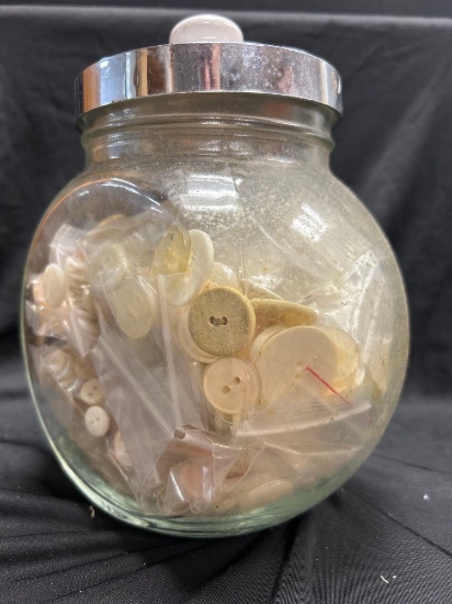 Buttons. Assorted Sizes Mostly Cream Colored