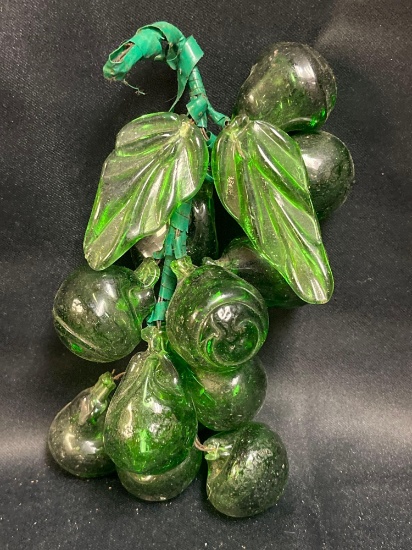 Vintage 1960's Green Glass Grape Cluster with Leaves