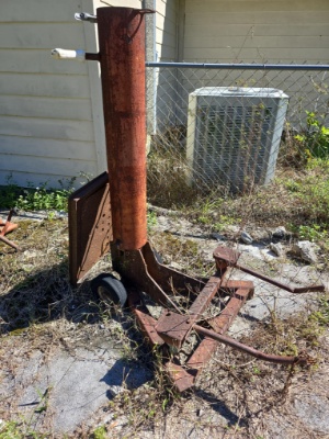 Appears to be a pneumatic air bumper jack