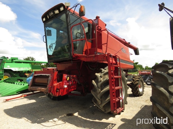 1680 Case IH, 30.5L32 R2, 16.9x24 rear, spreader