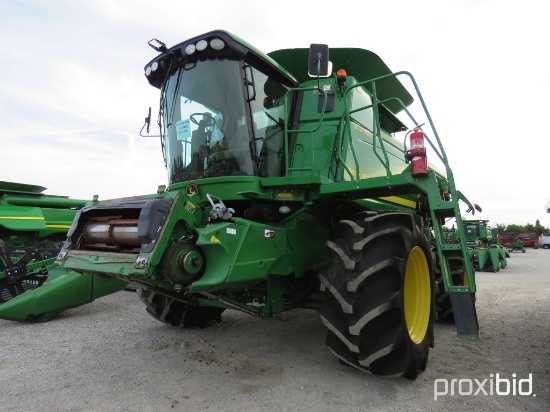 9670 STS JD, 900/50R42, 28Lx26 rear, 4 wh. drive, premier cab, spreader, contour, SN 1H09670SJA73604