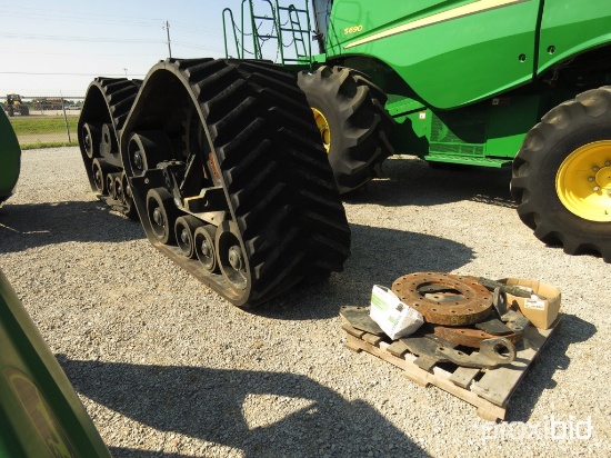 Set of combine tracks
