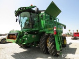 S670 JD, 520/85R42 R1 duals, 750/65R26 R1 rear, 4 wh., Prem. cab, chopper, Contour, power bin, 889 h