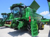 S670 STS JD, 900/65R32 R2, 28Lx26 rear, 4 wh., contour, Prem. cab, spreader, Extended Wear, round ba
