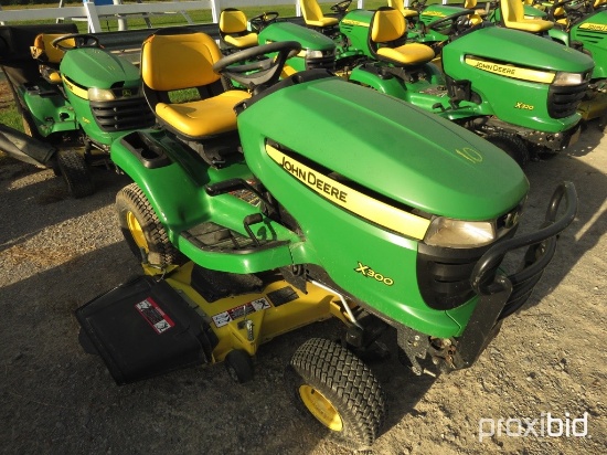 2012 JOHN DEERE X300