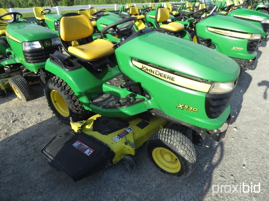 2013 JOHN DEERE X530