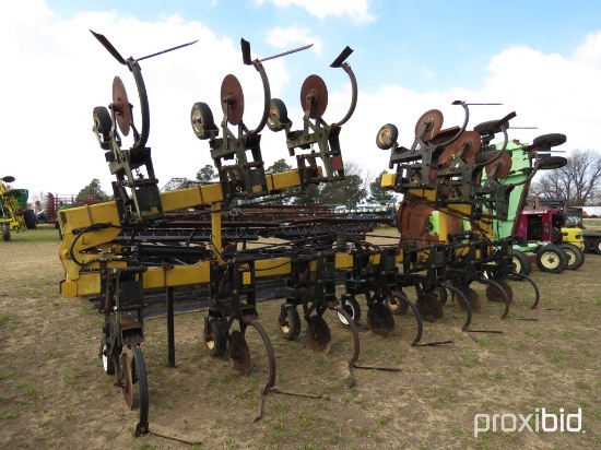 LANDOLL 12 ROW CULTIVATOR