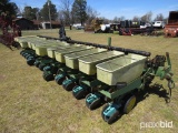 7340 JOHN DEERE PLANTER