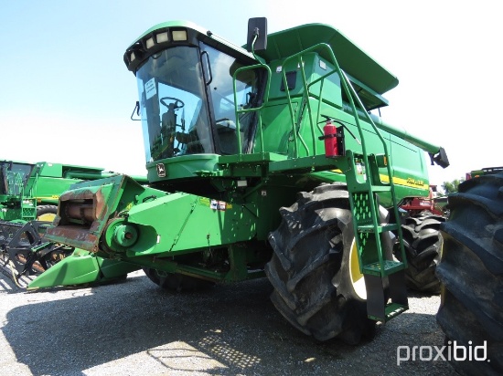 9750 STS John Deere Combine