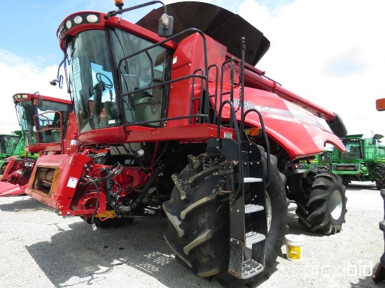 7088 Case IH Combine