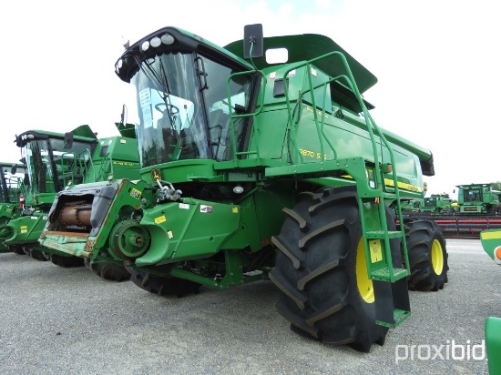 9870 STS John Deere Combine