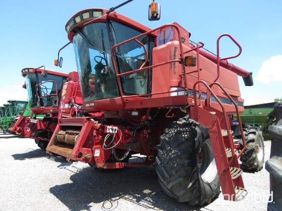 2188 Case IH Combine
