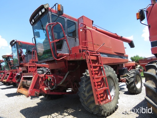 1688 Case IH Combine