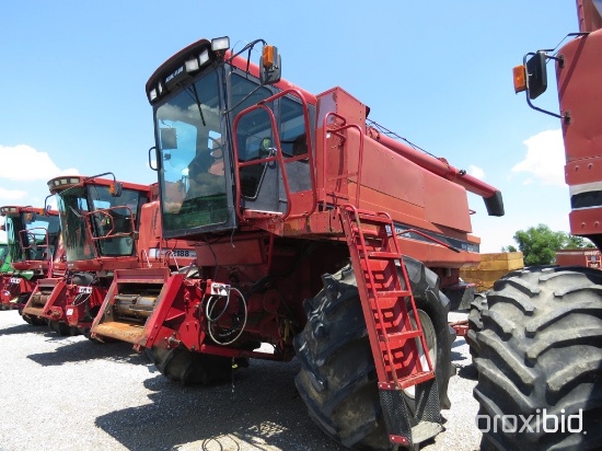 1688 Case IH Combine