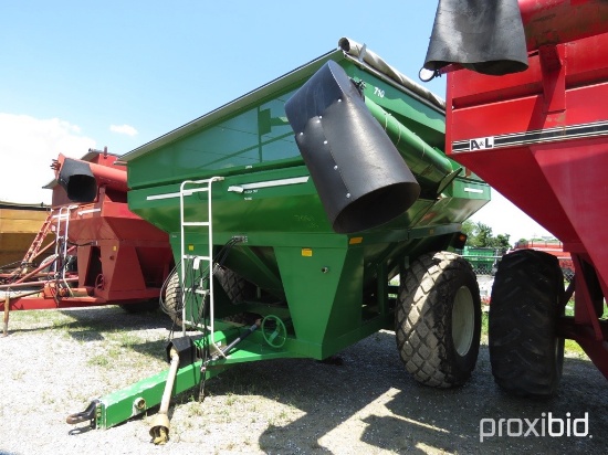 710 EZ Trail Grain Cart