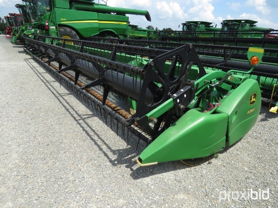 John Deere 635F