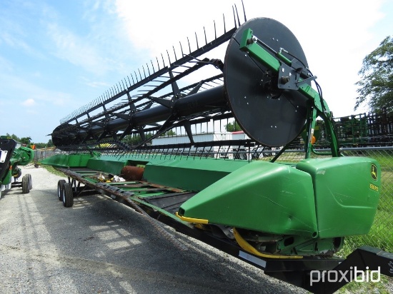 635FD John Deere Flex Draper Header (Damaged)
