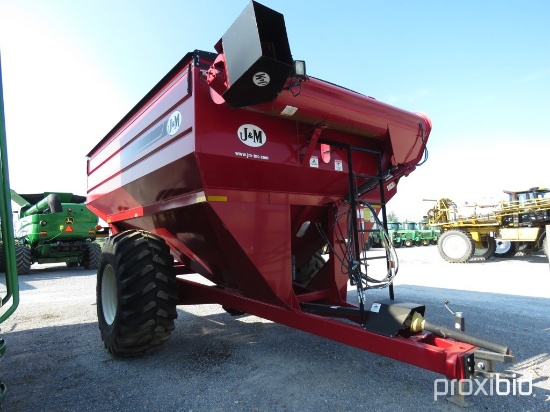 JM 875 Grain Cart